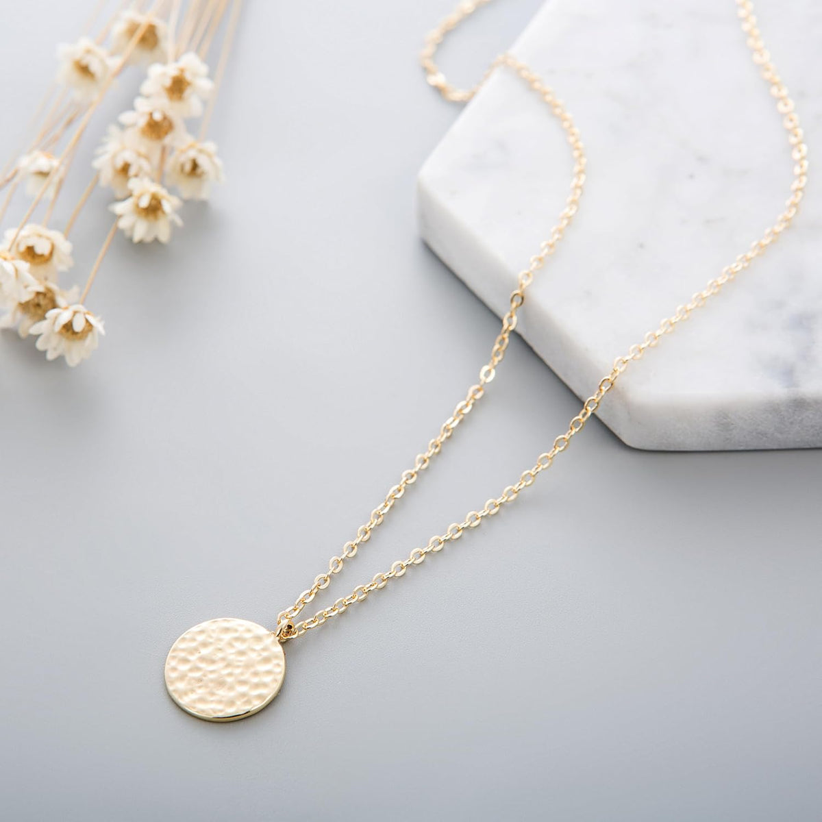 Fettero Pendant Necklace Gold Choker Layered Coin Open Karma Circle Full New Crescent Moon 14K Gold Plated Simple Dainty Necklaces for Women Jewelry Gift